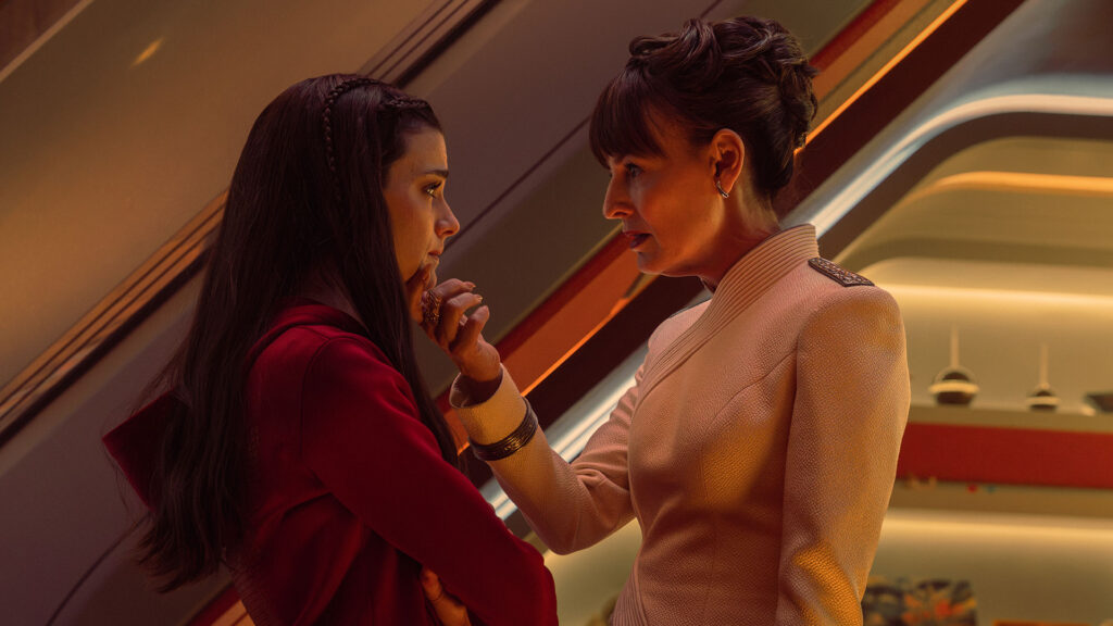 Zoë Steiner as Tarima and Rosemarie DeWitt as Laytha Sadal in Star Trek: Starfleet Academy Season 2