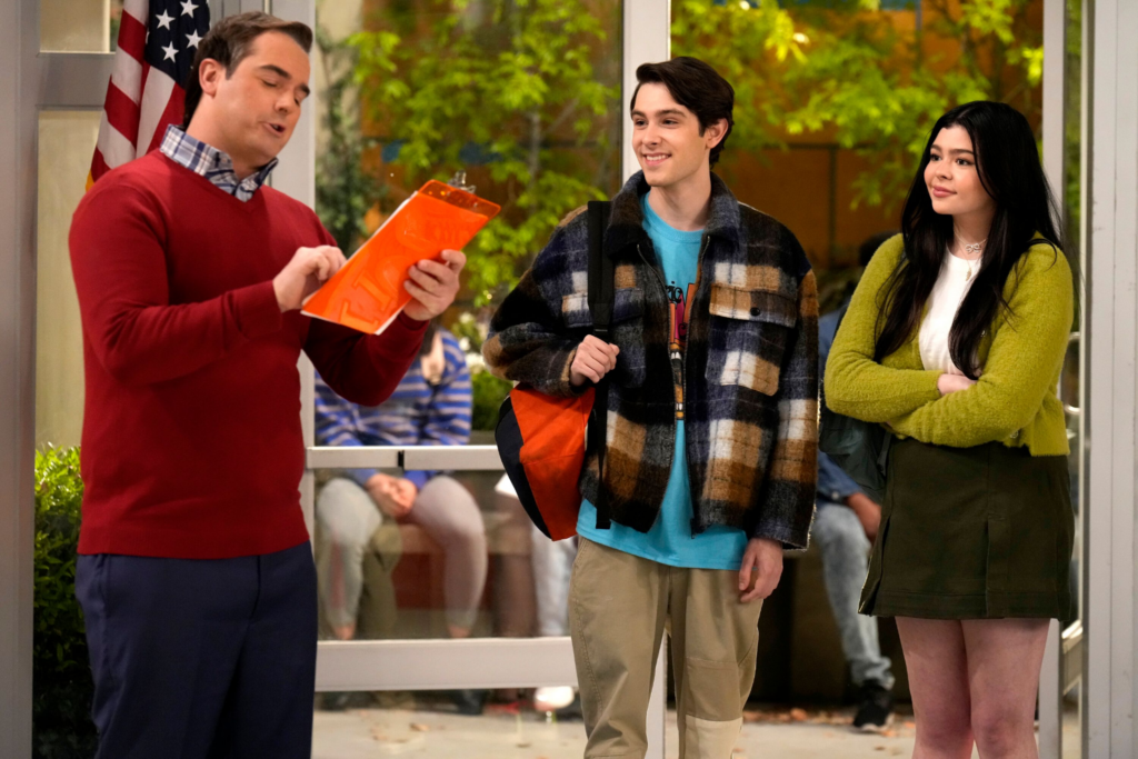 Kira Kosarin as Phoebe Thunderman and Jack Griffo as Max Thunderman in The Thundermans Return